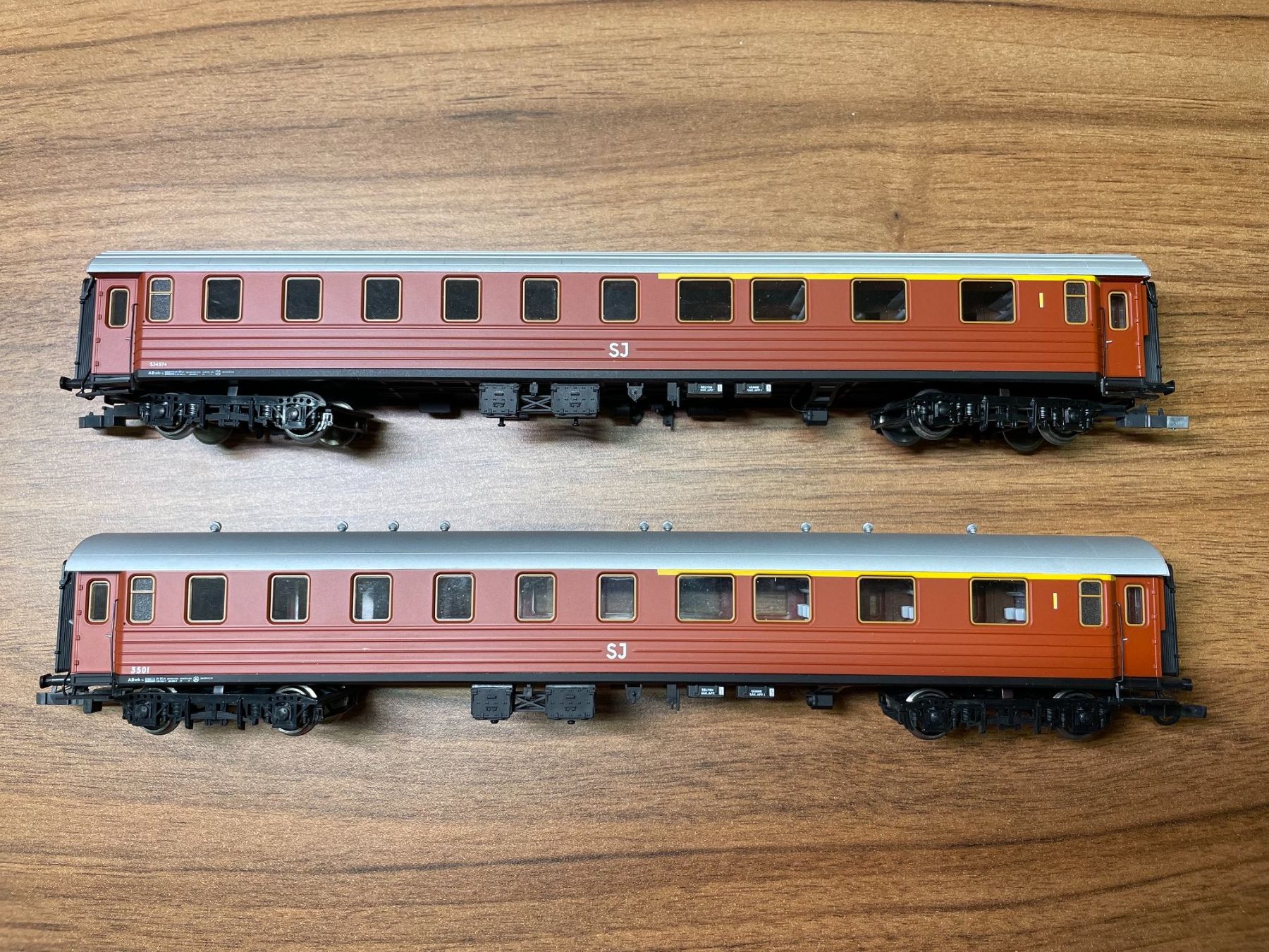 Modelleisenbahnen: NMJ 2x Personenwagen der SJ in DC – Gebraucht aus Villmergen von Mfritz