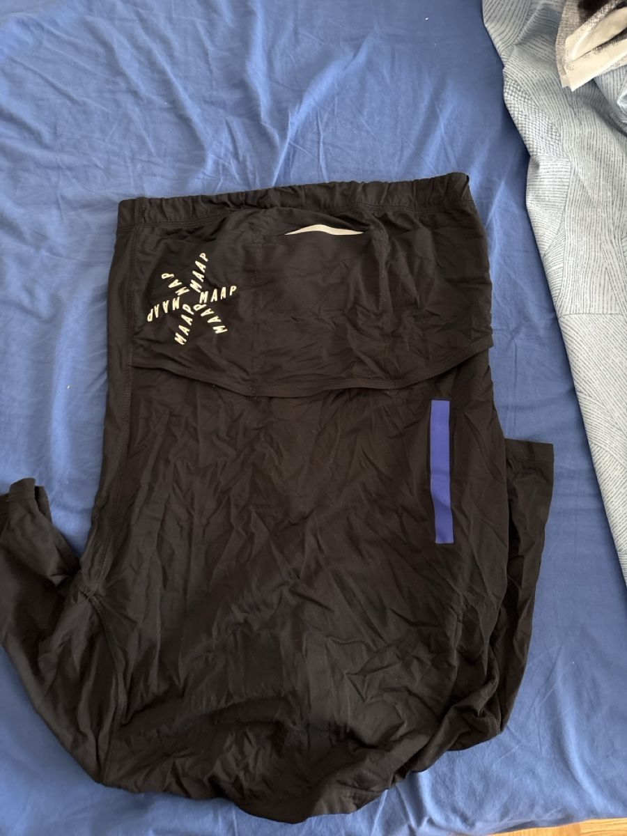 Leibchen & Hosen: Maap women hersey – Gebraucht aus Aubonne von ann_wz55 1