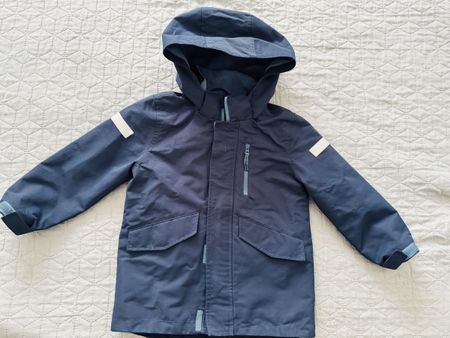 Gefütterte Regenjacke H&M gr 104
