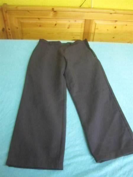 H&M Pantaloni: Hose Grösse 140, schwarz, elegant – Usato da Zürich venduto da Motzkuh
