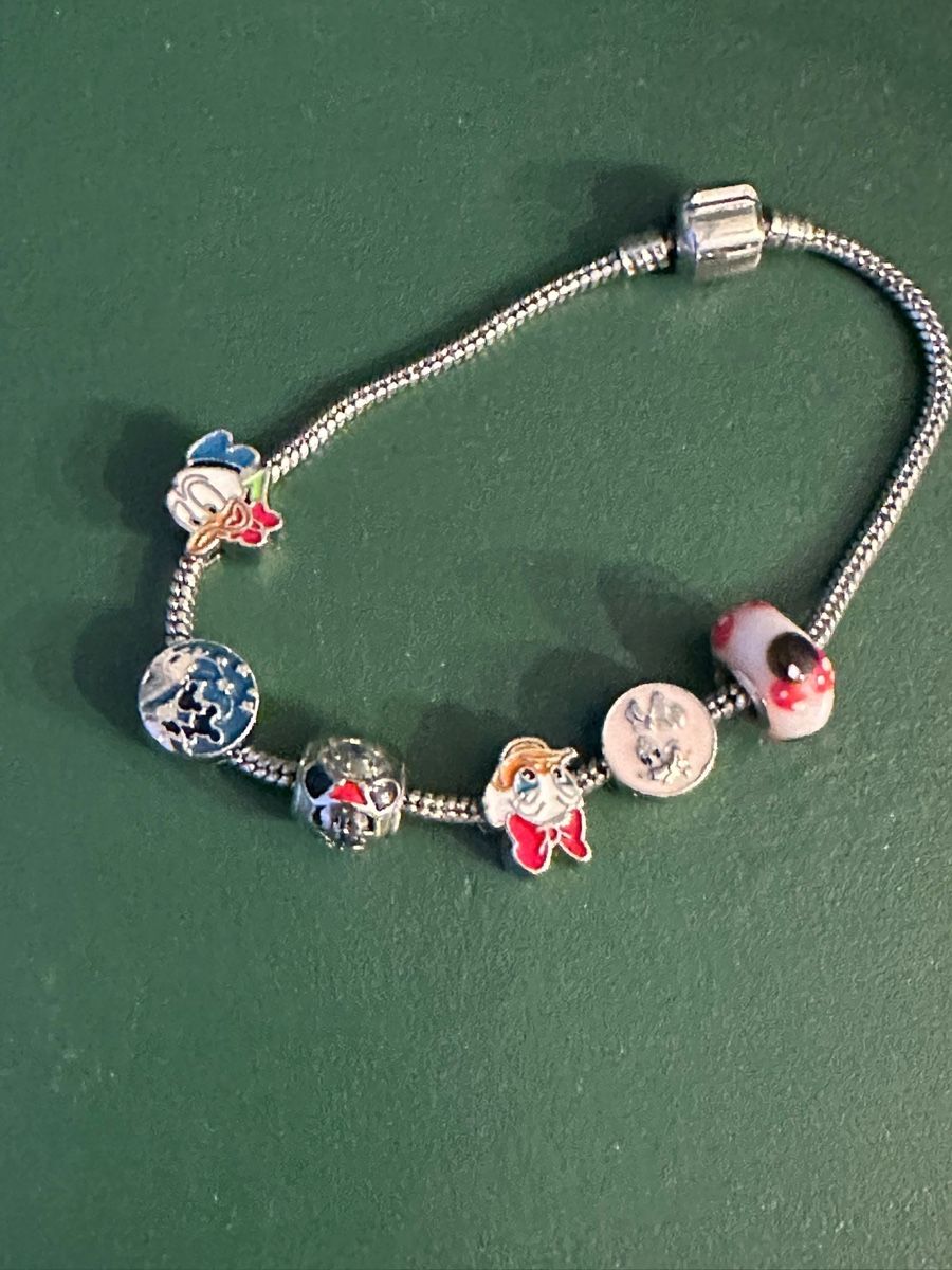Bracciali & Braccialetti: Charm-Armband mit Disney-Motiven – Usato da Zürich venduto da iva_9svl