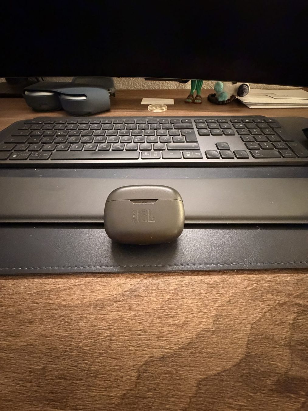 JBL Cuffie: JBL In-Ear Kopfhörer kabellos mit Ladecase – Usato da Hellbühl venduto da dodo433 2