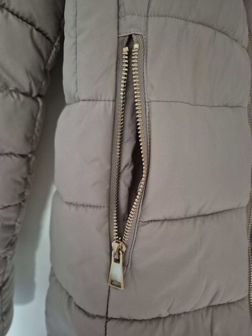 Giacche: Winterjacke in hellbeige, Grösse S – Nuovo (secondo la descrizione) da Aesch BL venduto da sar_j59l 4