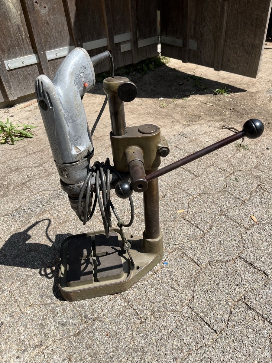 Bohrmaschinen: Bohrmaschine mit Ständer – Gebraucht aus Fischingen von nat_9qn7