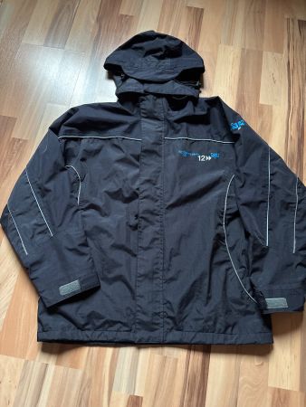Rukka Jacke schwarz mit Kapuze Grösse 140