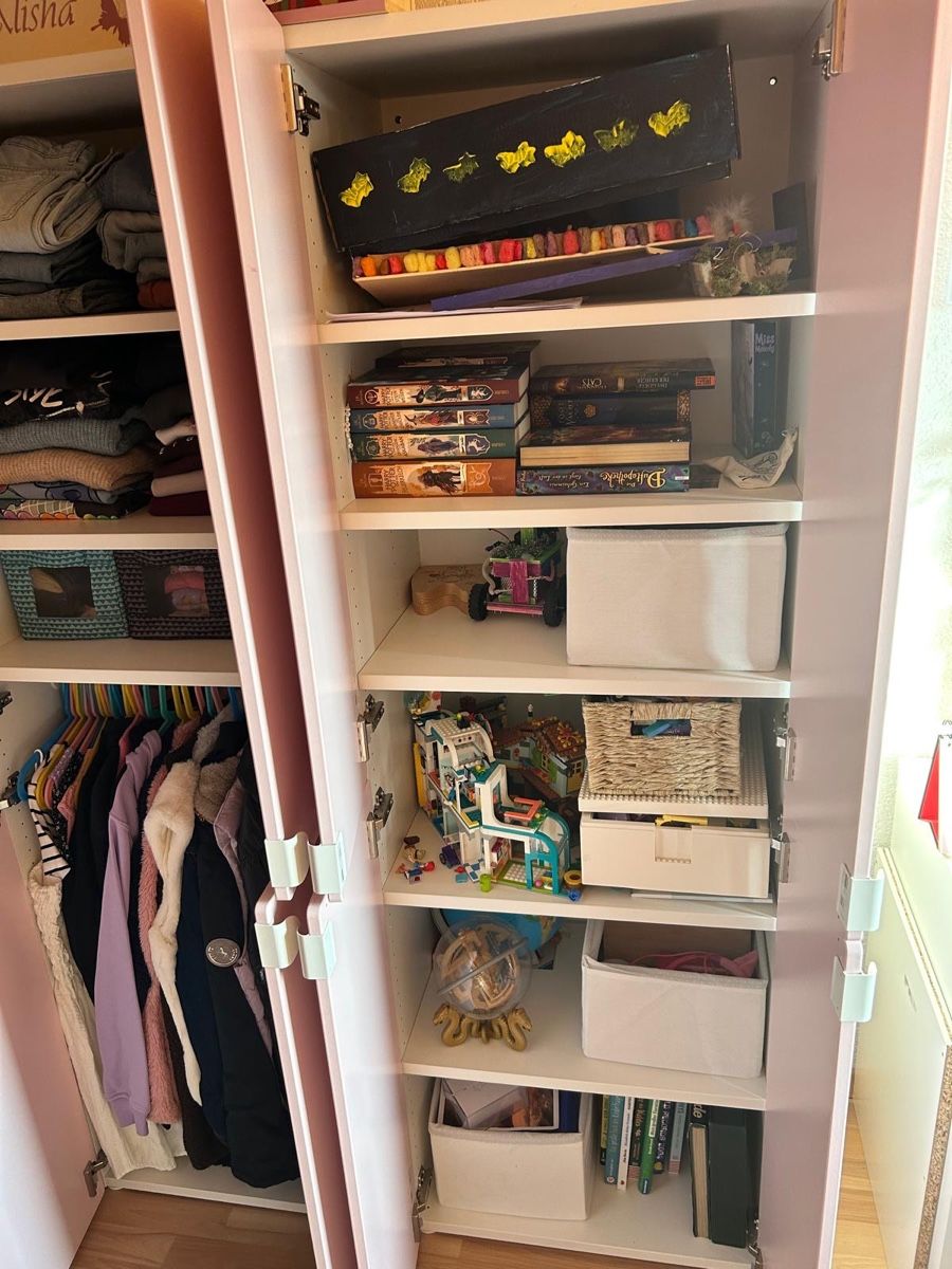 Armoires: Kinderschrank IKEA Smastad – D'occasion à Niederbuchsiten par Landin 3