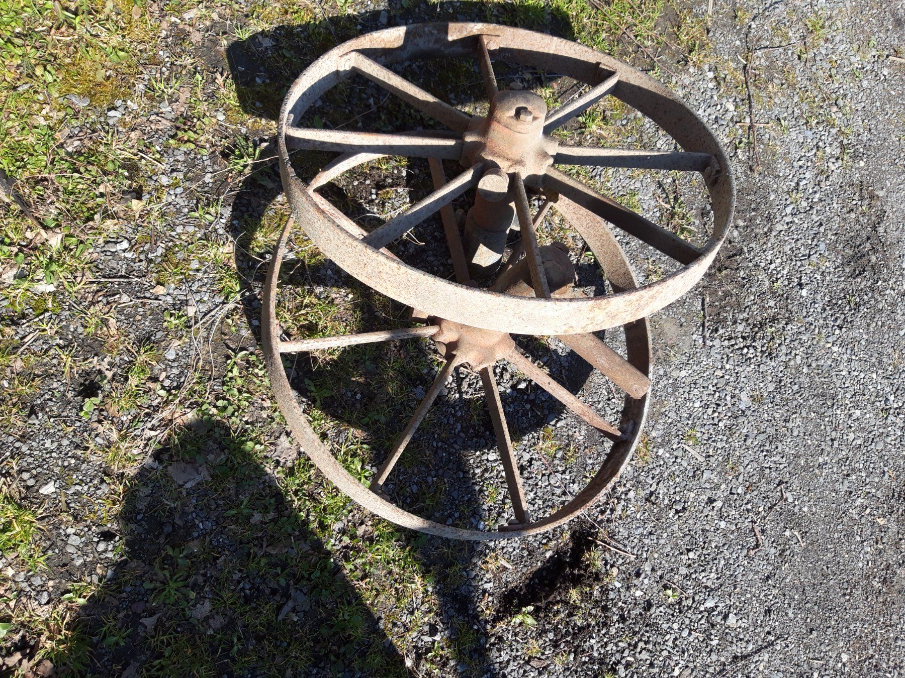 Pneus & Kompletträder: Speichenräder – Gebraucht aus Salez von kanada012