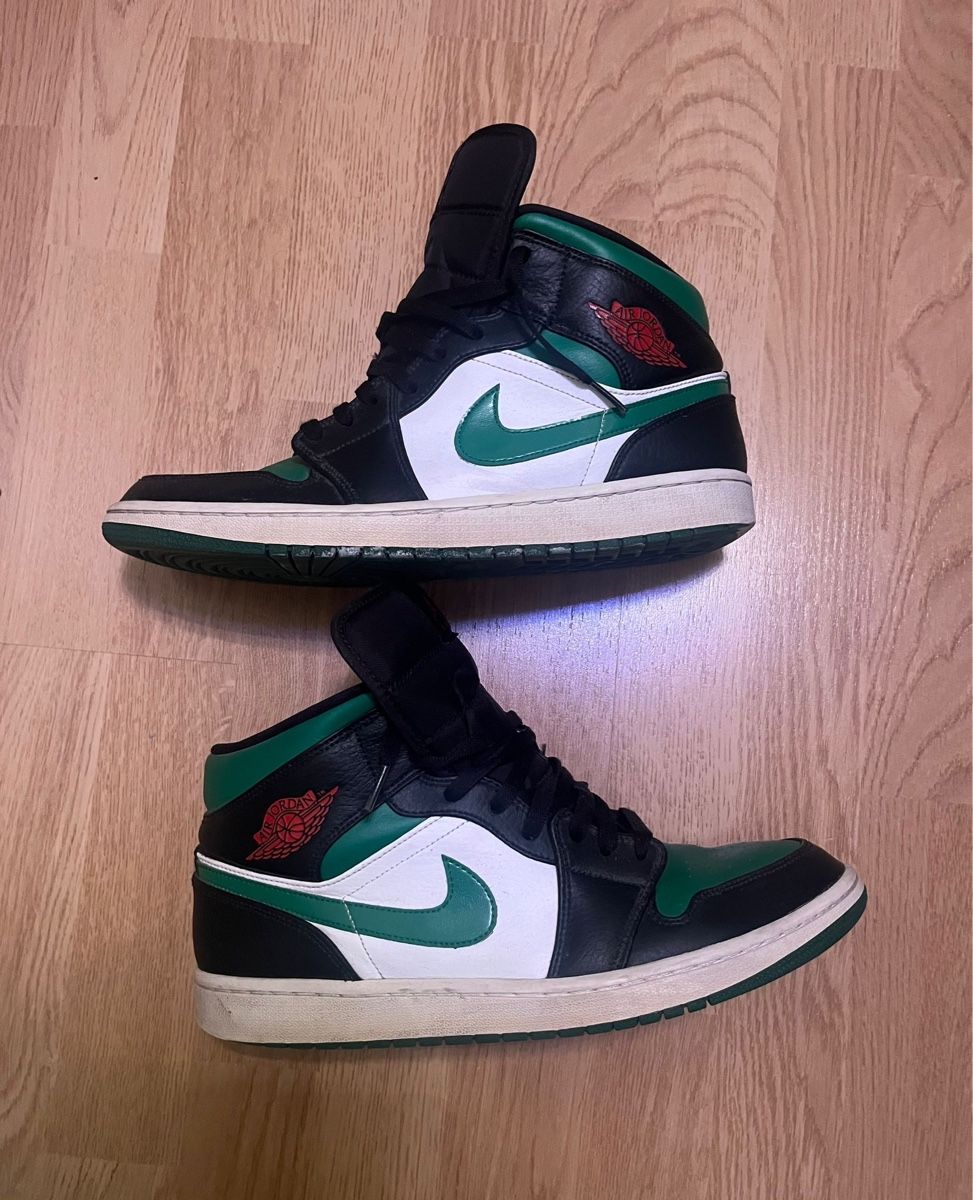 Jordan Scarpe da uomo: Nike Air Jordan 1 Mid – Usato da Cham venduto da dej4vue