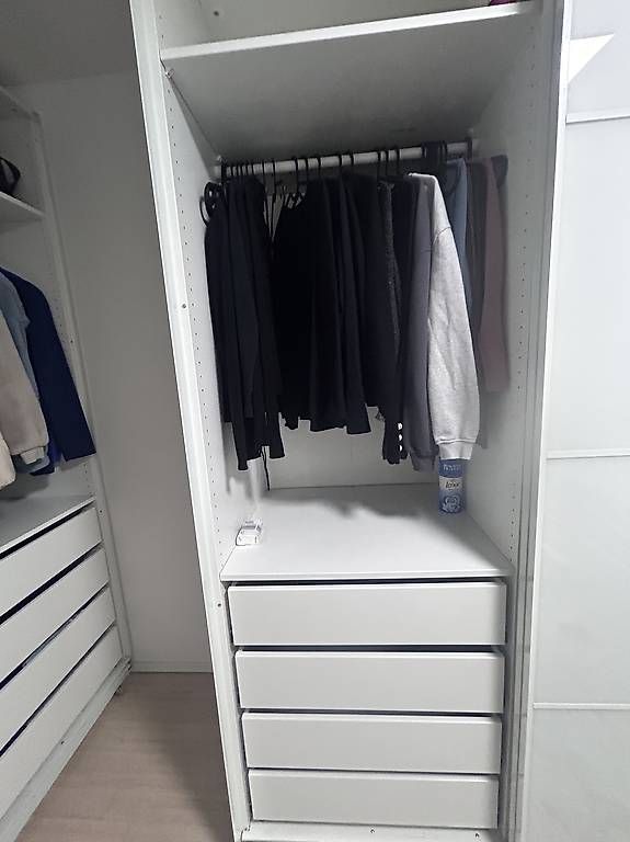 Armadi: Kleiderschrank – Usato da Dietikon venduto da ayl_2dnc