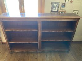 Provenzalischer Bücherschrank