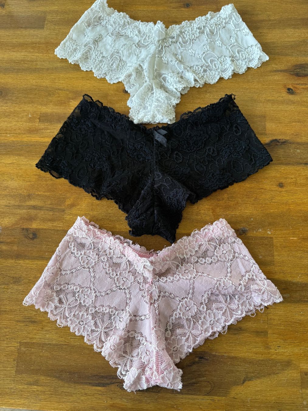 Sonstige Unterwäsche: Set Damen Spitzen Hotpants/Panties, Gr. S – Gebraucht aus Affoltern am Albis von Rinale