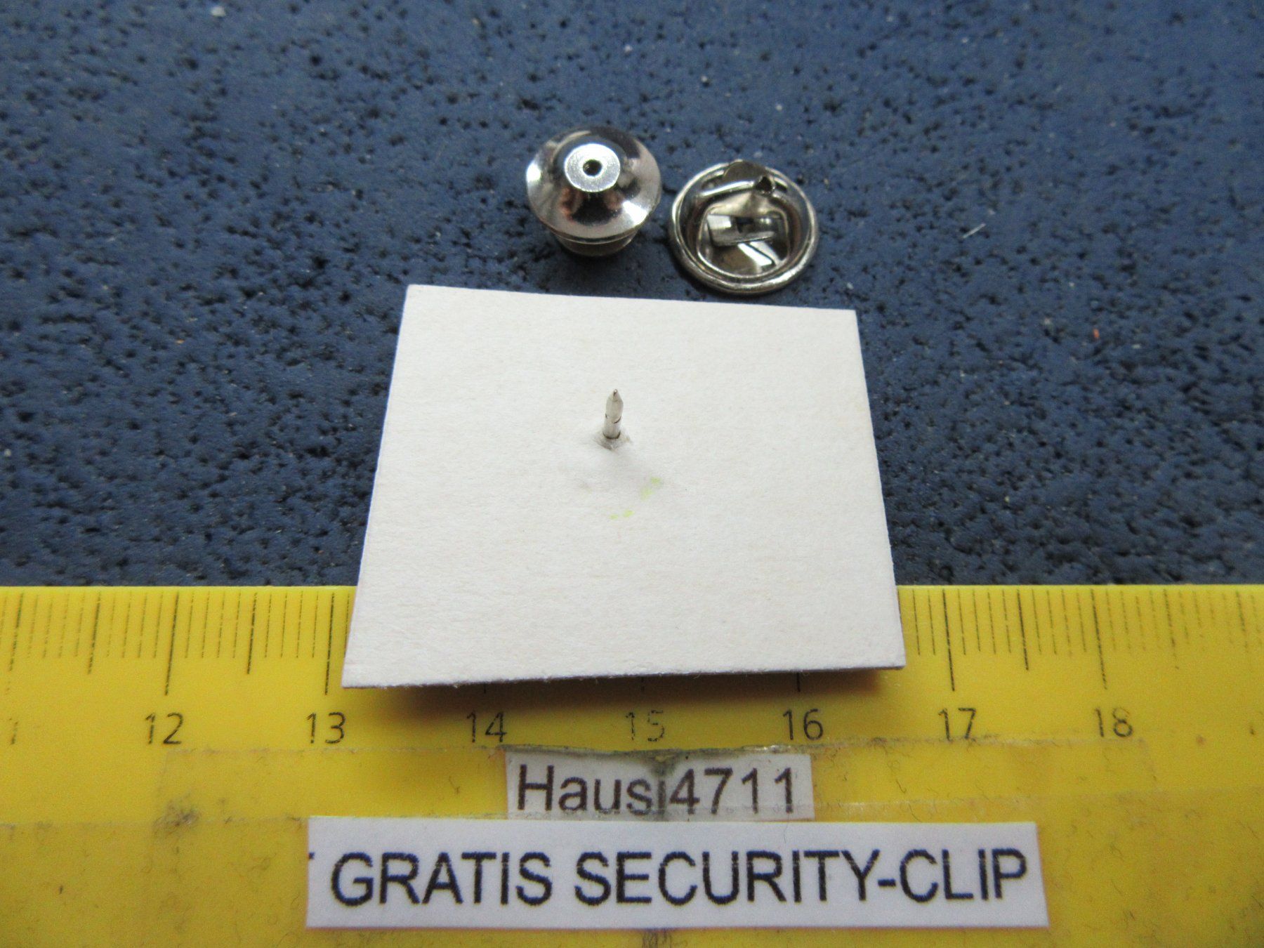 Ford Placchette & Badge: FORD 1896 OLDTIMER AUTO PIN MIT SECURITY-CLIP KLEIN-FEIN – Usato da Ettingen venduto da Hausi4711 1