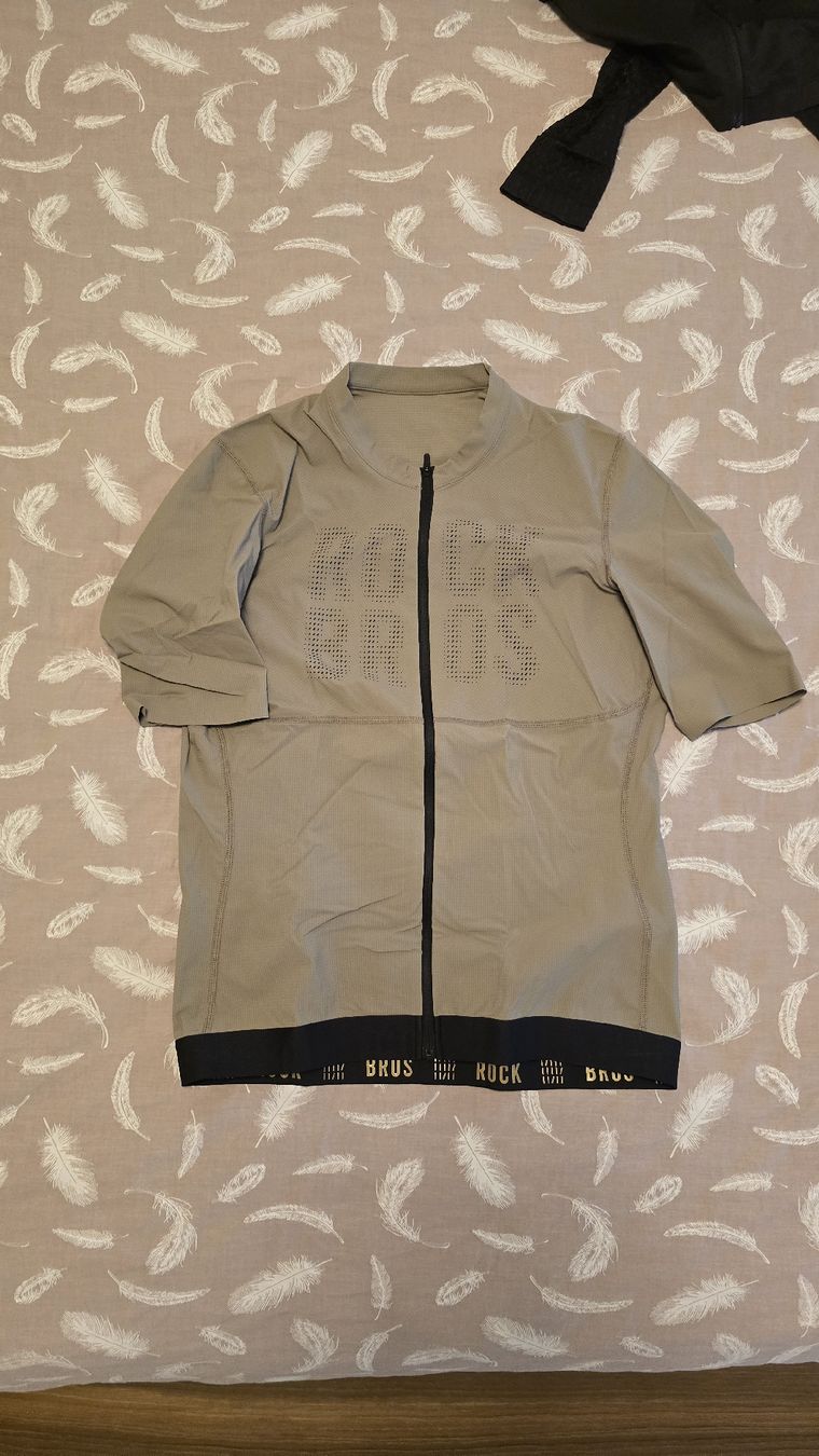 Canottiere & Pantaloni: Rennradtrikots M/L – Nuovo (secondo la descrizione) da Mörschwil venduto da tob_sxr5 5