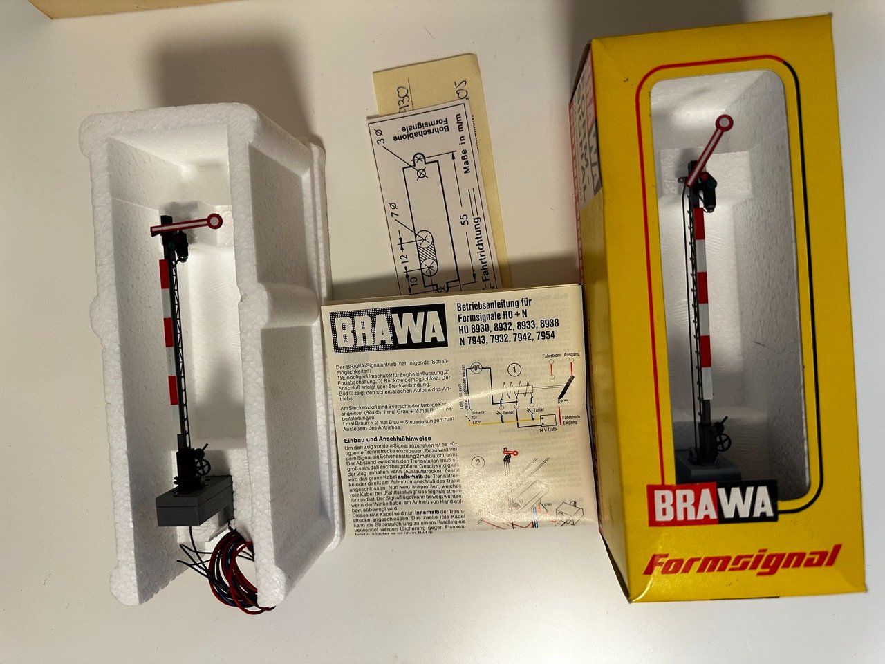 Brawa Modellini di ferrovie: 2 Stück Formsignale BRAWA  OVP  H0 – Nuovo (secondo la descrizione) da Greppen venduto da zaza03 1