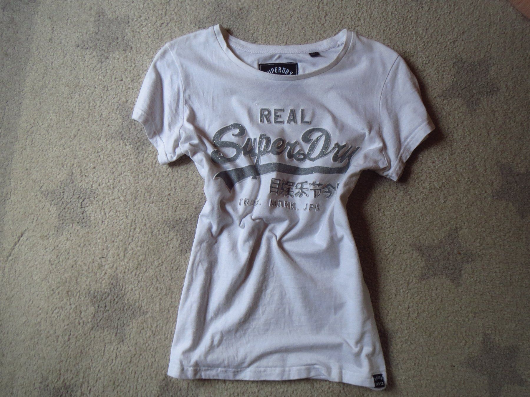 Superdry T-shirts: cooles SUPERDRY Damen Shirt Gr M – D'occasion à Kiental par Anna8702 3