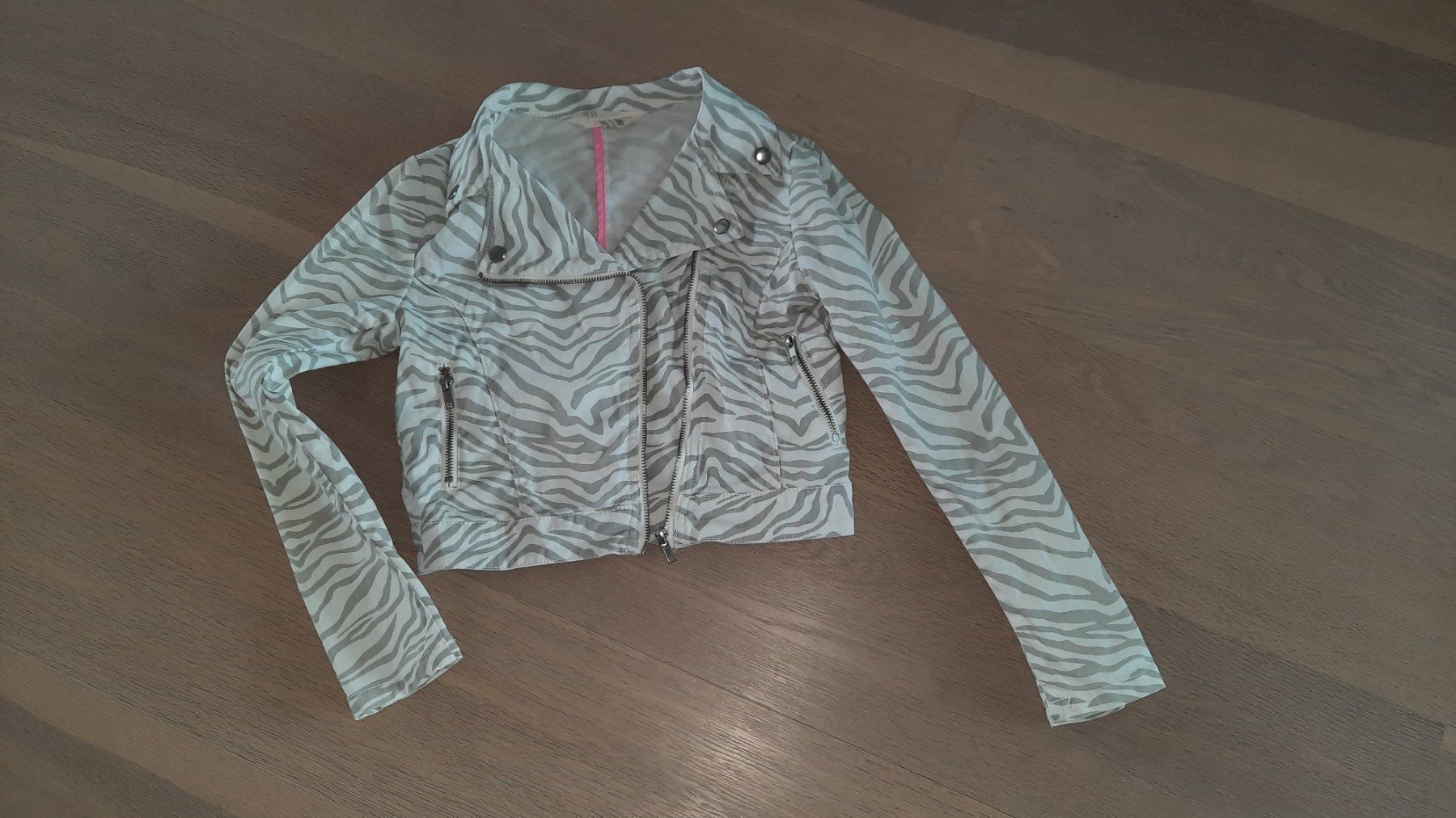 H&M Giacche & Cappotti: Zebra-Look Sommerjacke - Gr. 152 – Usato da Neftenbach venduto da DanielaS01020304