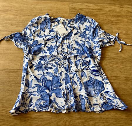  H&M Bluse mit Blumenmuster Neu!