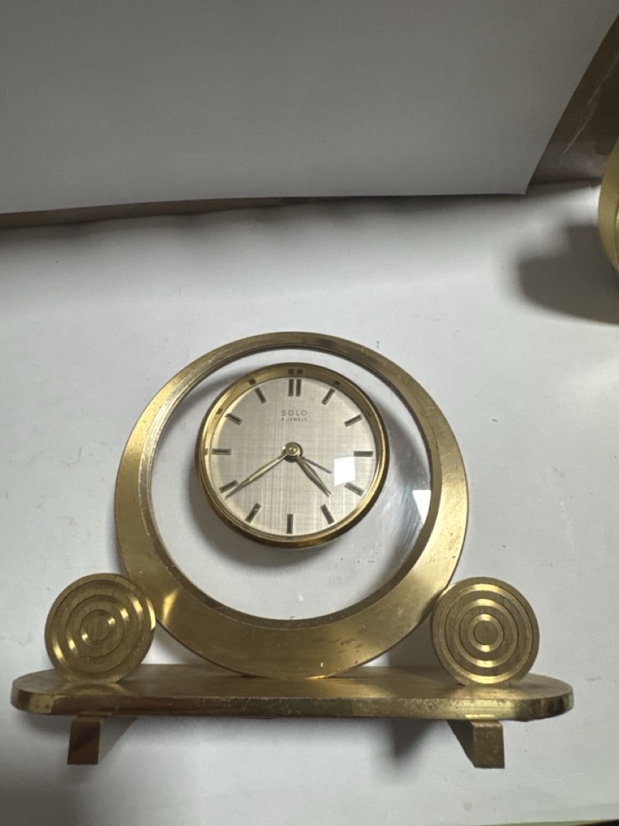 Stand- & Wanduhren: Horloge de table dorée SOLO 40-60 – Gebraucht aus La Chaux-de-Fonds von lida2005 4