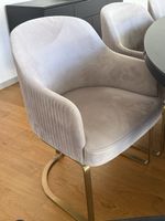 8 x Armlehnstühle Richmond Interiors Hadley beige