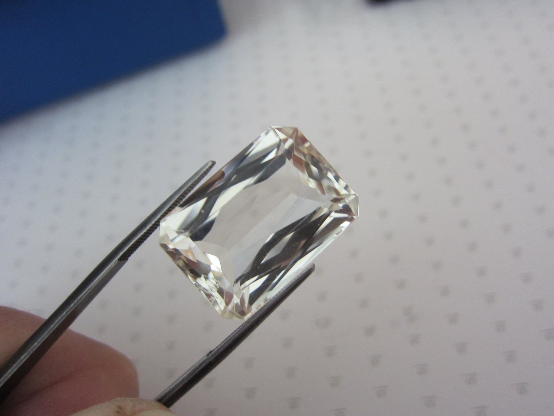 Pietre preziose: Beryll 34.62 ct  - Sale – Nuovo e nell'imballaggio originale da Zürich venduto da Coloursofceylon 2