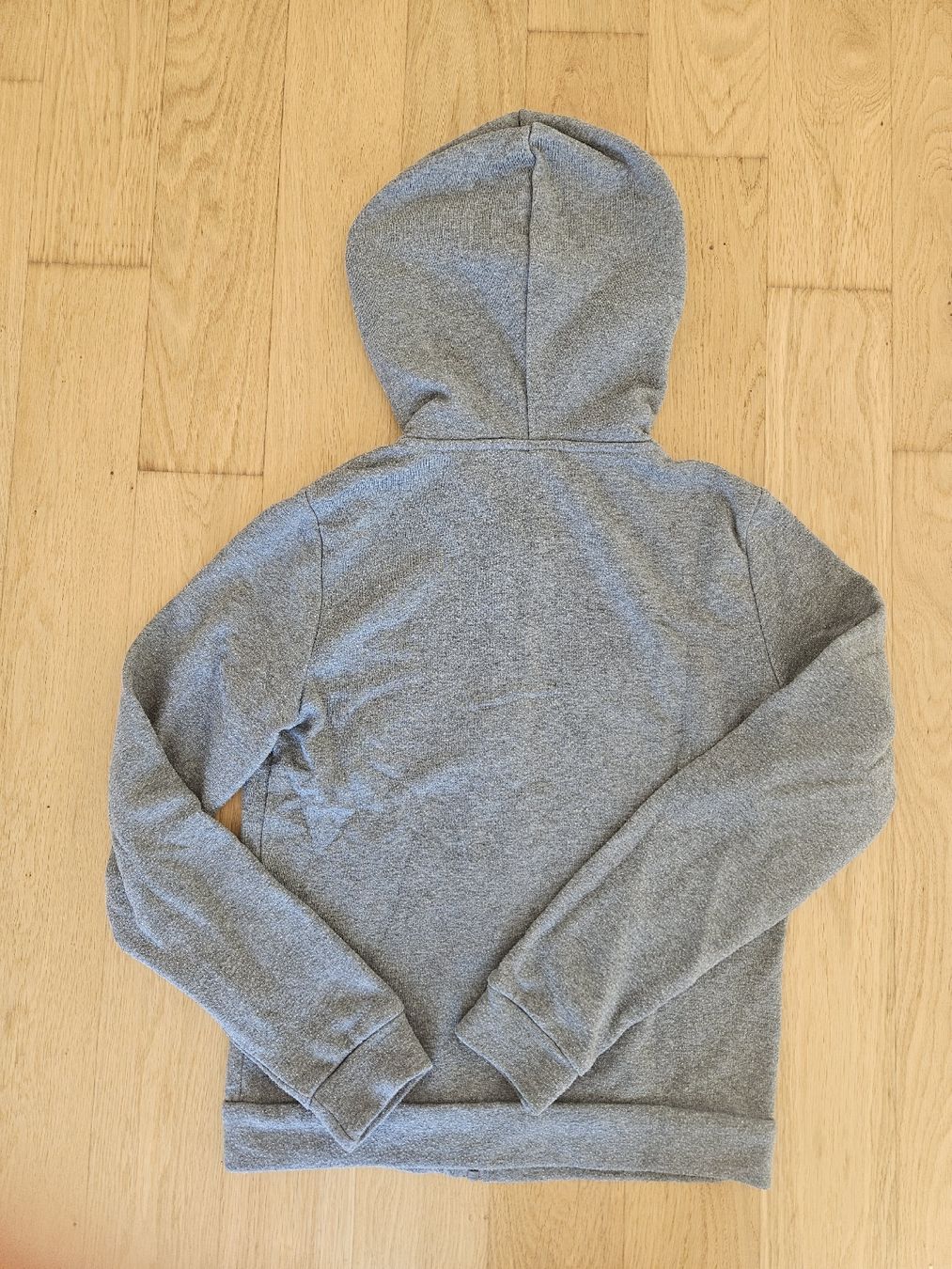 Only Maglioni & Felpe: Sweatjacke grau, Grösse S, Top Zustand! – Usato da Abtwil AG venduto da Ayline.a8 2