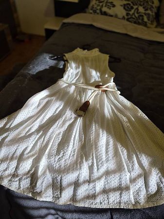 Tanti vestiti taglia S 