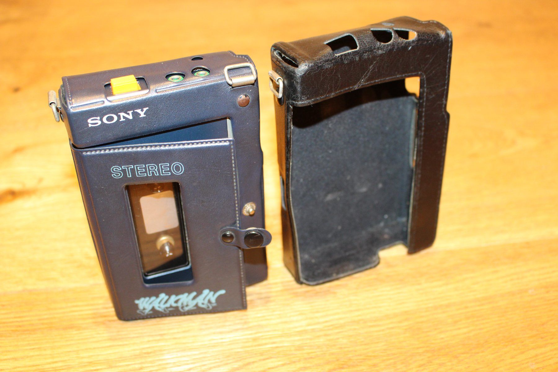 Sony Lettore multimediale portatile: SONY WALKMAN TPS-L2 "GUYS  & DOLLS" – Difettoso da Ottenbach venduto da steineschaufler 7