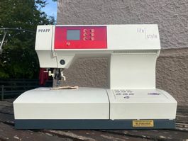 Nähmaschine PFAFF life style 2022, ab Service
