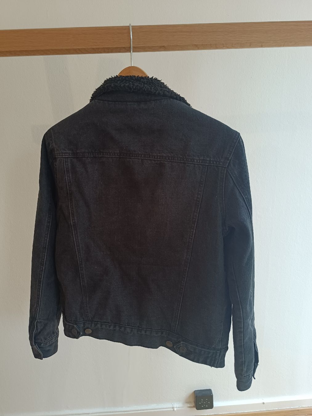 Brandy Melville Giacche: Brandy Melville Denim Jacke – Usato da Basel venduto da froehlicherVagabund 3