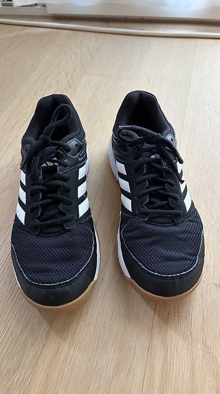 Adidas Scarpe da uomo: Turnschuhe Adidas Gr. 38 2/3 – Usato da Zürich venduto da nop4 3