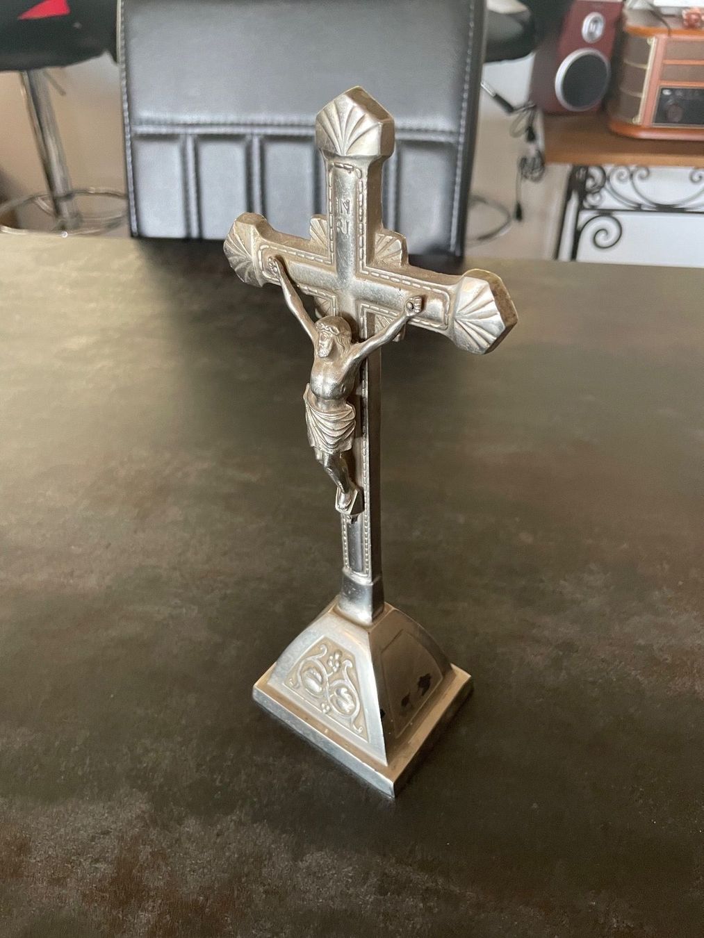 Figuren: Ancien Crucifix en Métal – Gebraucht aus Vallamand von Bricbracbroc82 1