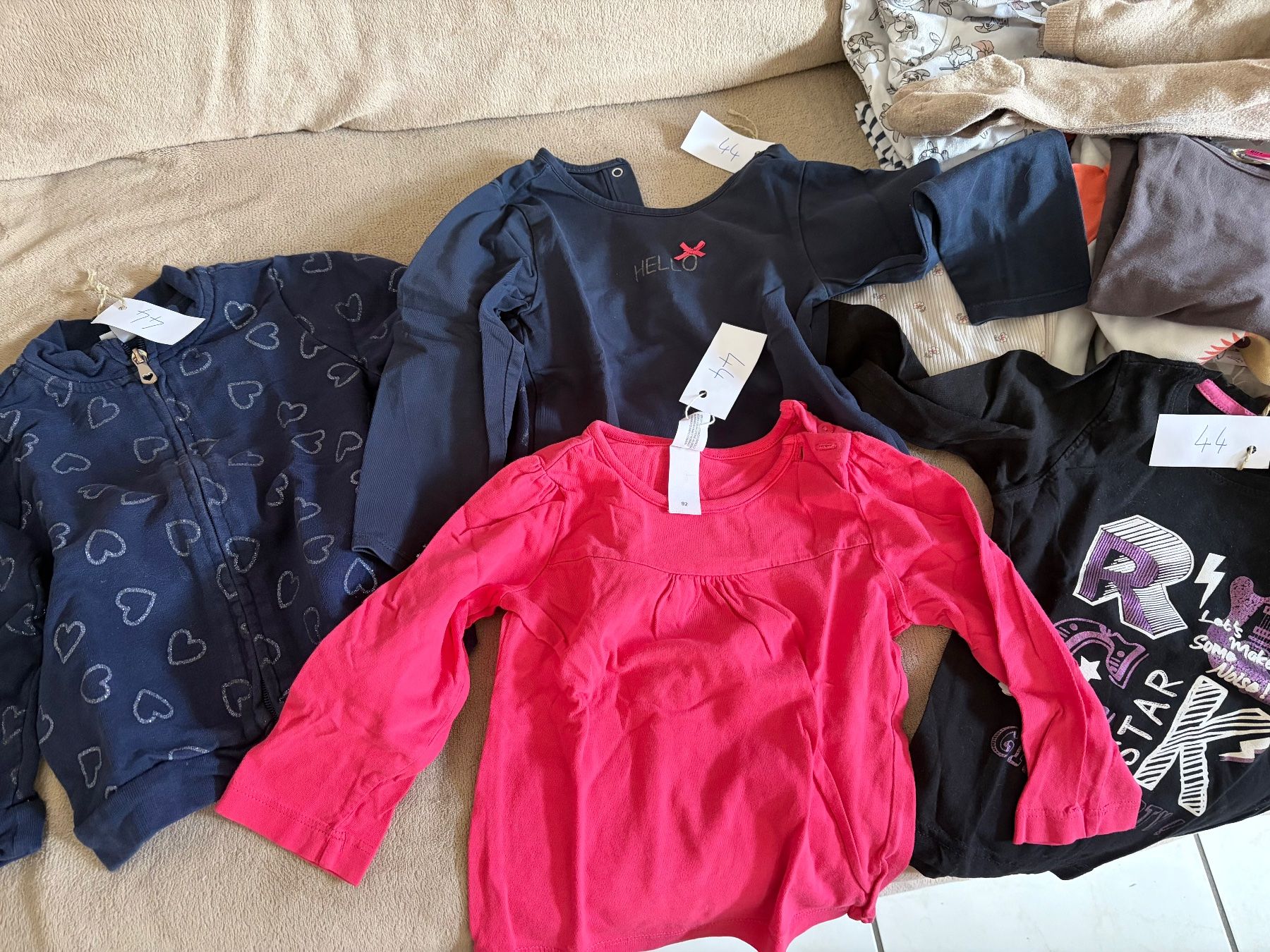 Lotti & Set di vestiti: Lot habits t.92 – Usato da Liddes venduto da Couik 1