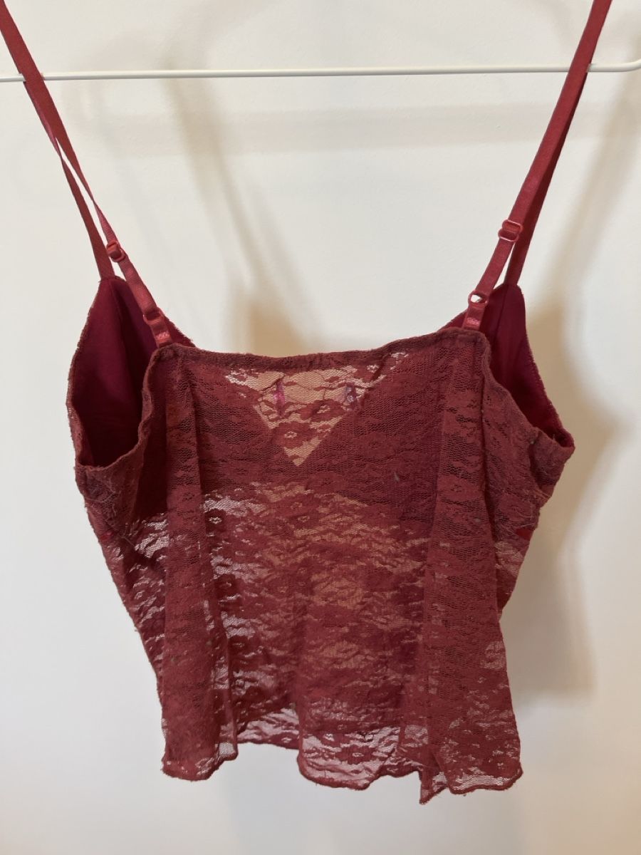 Tops: Rotes Spitzentop – Gebraucht aus Guntalingen von mon_hc9m 1