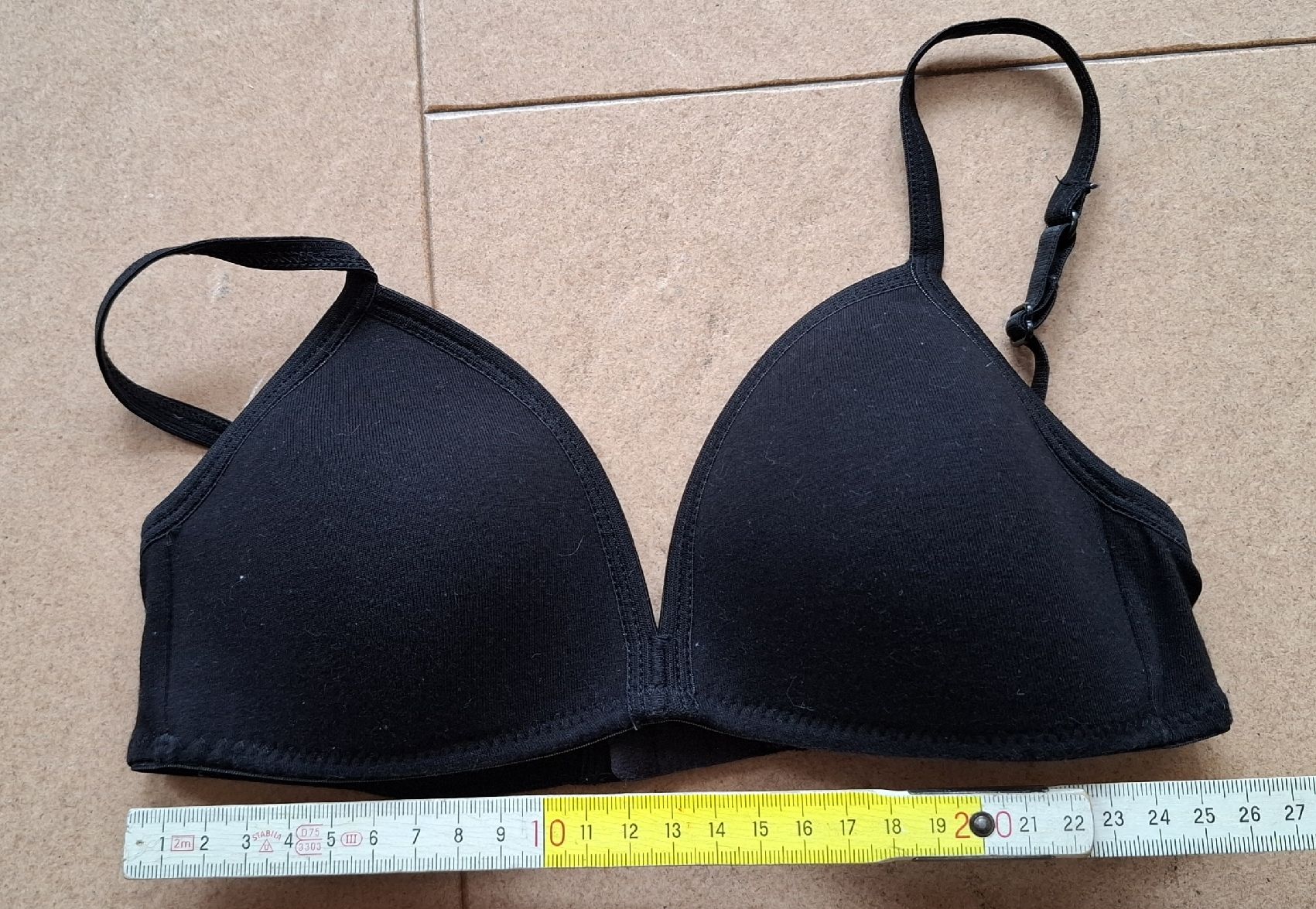 Altra biancheria intima: BH schwarz ca.  65A siehe Abmessung auf Bild – Usato da Thun venduto da lede 2