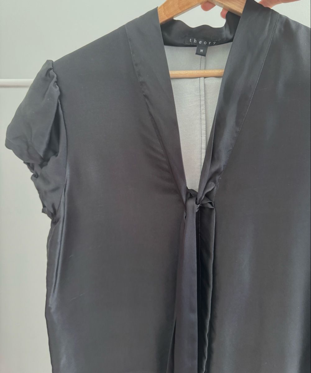 Theory Camicette: Theory 100% Seidenbluse Schwarz Gr. M – Usato da Zürich venduto da di_archive 5