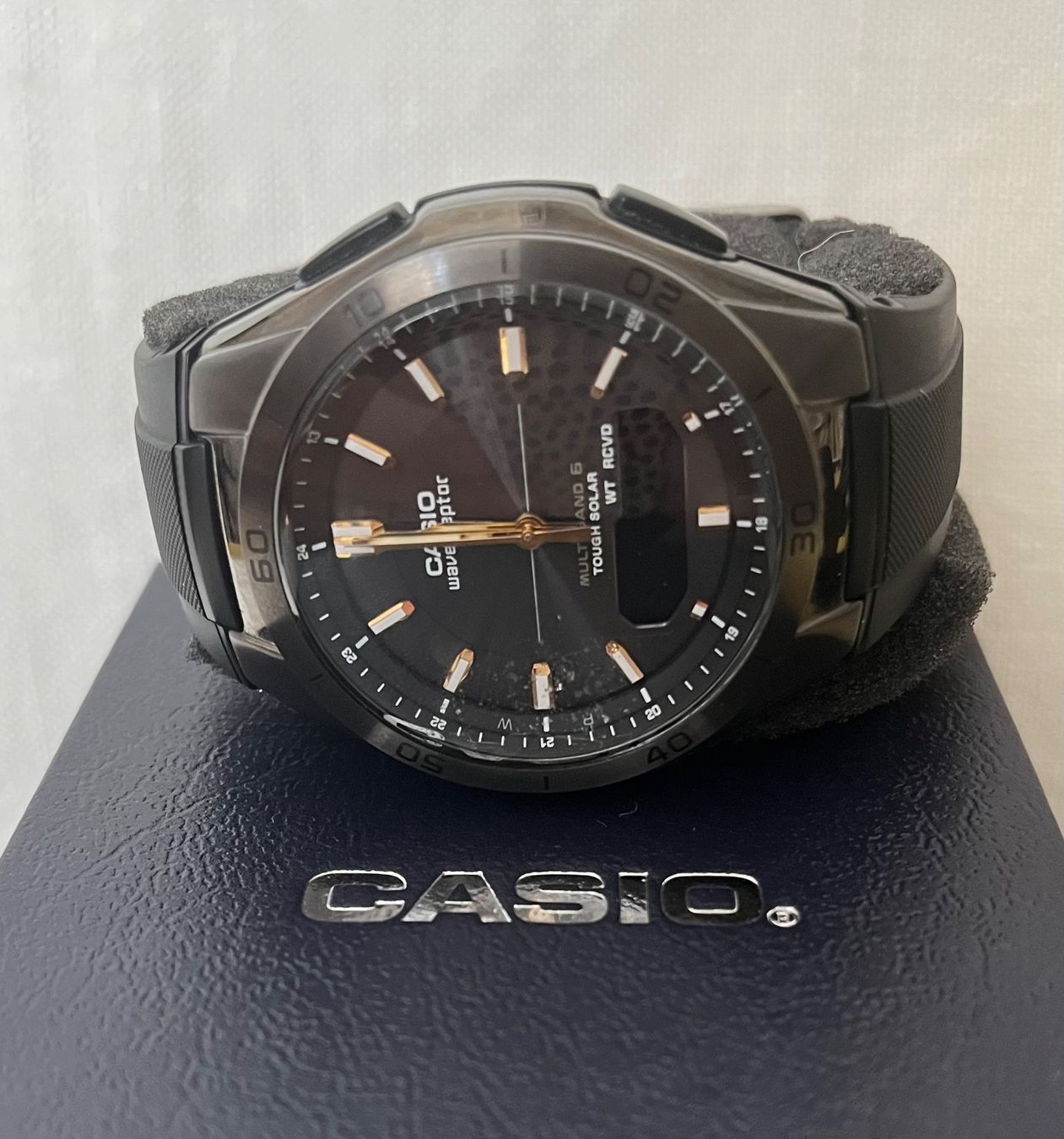Casio Uhren: CASIO wave ceptor WVA-M640-1A2JF – Gebraucht aus Olten von