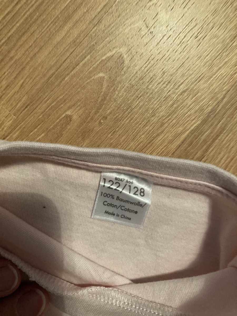Pigiama & Simili: Mädchen Pyjama Shorty Hase Gr. 122/128 – Usato da Emmenbrücke venduto da JJ_89 3