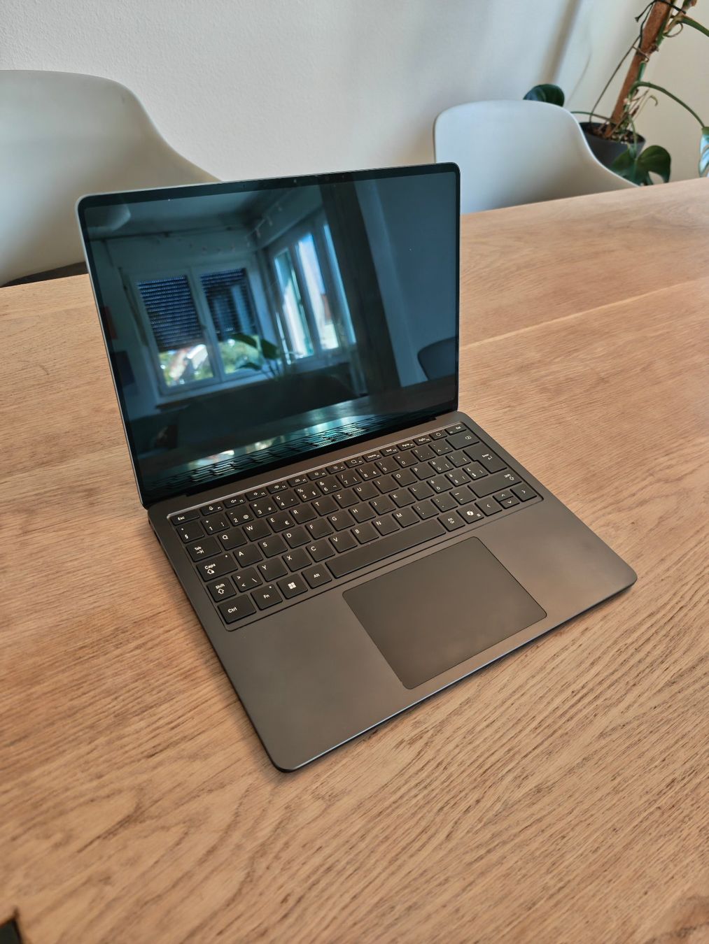 Microsoft Notebook: Microsoft Surface Laptop 7 for Business - 32GB RAM – Usato da Winterthur venduto da cdric03 2