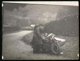 Fotografie Douglas Motorrad mit Beiwagen