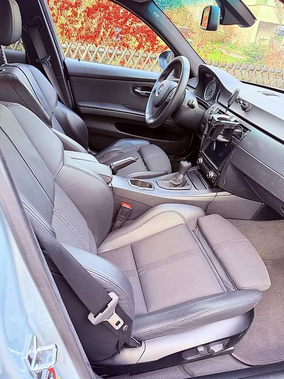 BMW Autos: BMW M3 E90 Handschalter Silverstone 2 Metallic LCI – Gebraucht aus Zollikon von gaeng4665 3