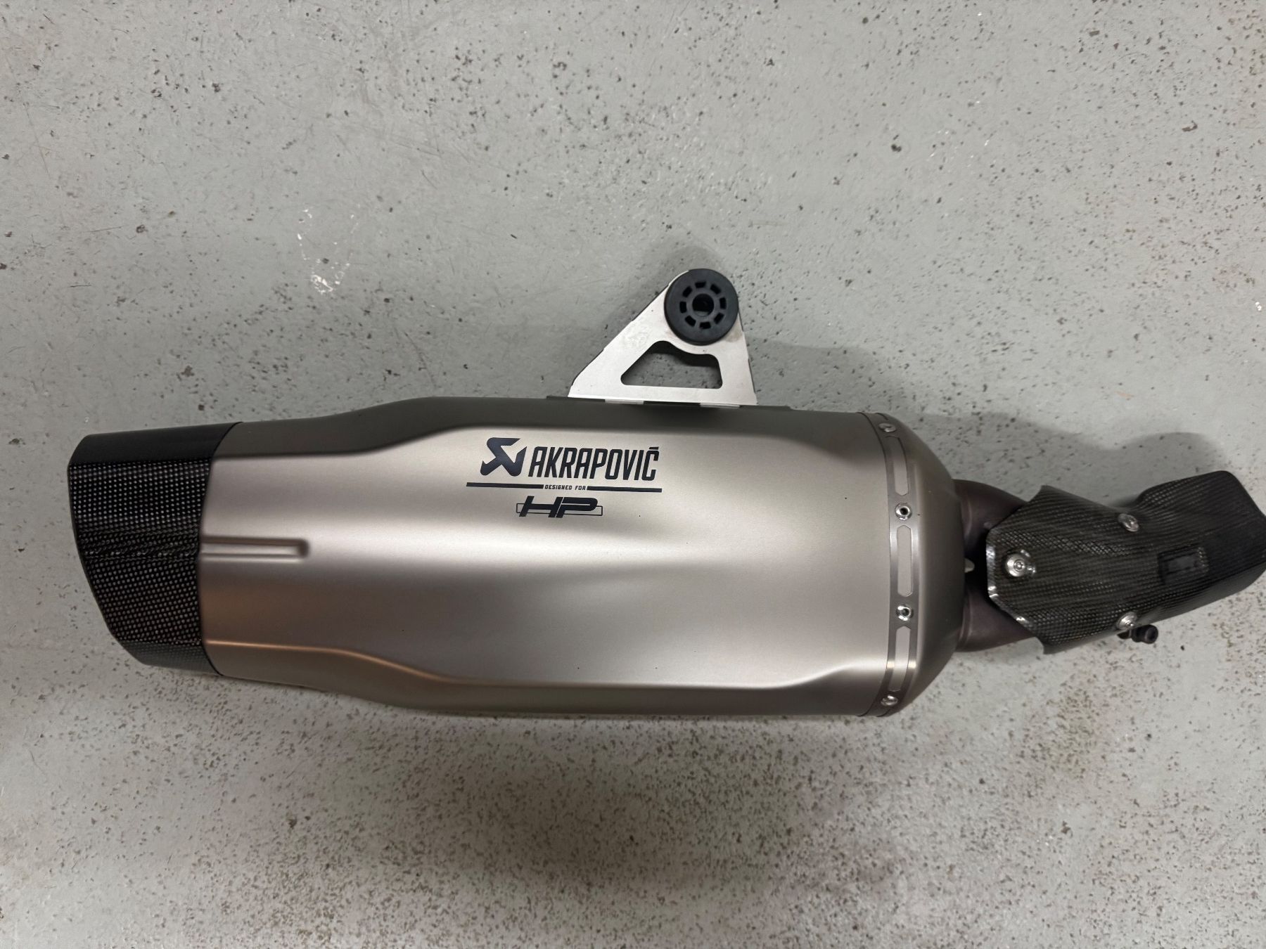 BMW Échappements: Akrapovic Schalldämper BMW 1250 GS – D'occasion à Bolken par Mferrari13 2