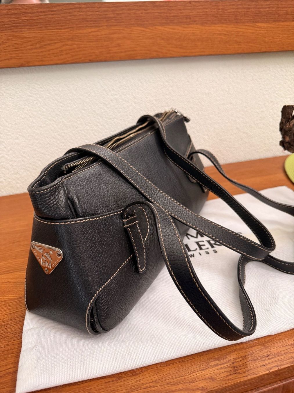 Maison Mollerus Borse: Maison Mollerus Schultertasche – Usato da Beringen venduto da anij