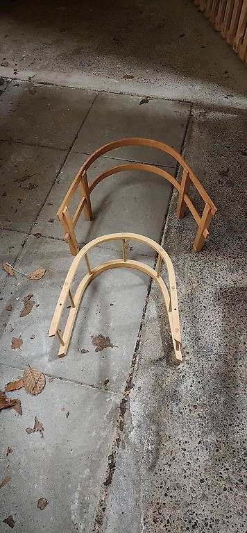 Schlitteln: Schlittenlehne aus Holz 2 Stk. – Gebraucht aus Fehraltorf von Werkstatt85