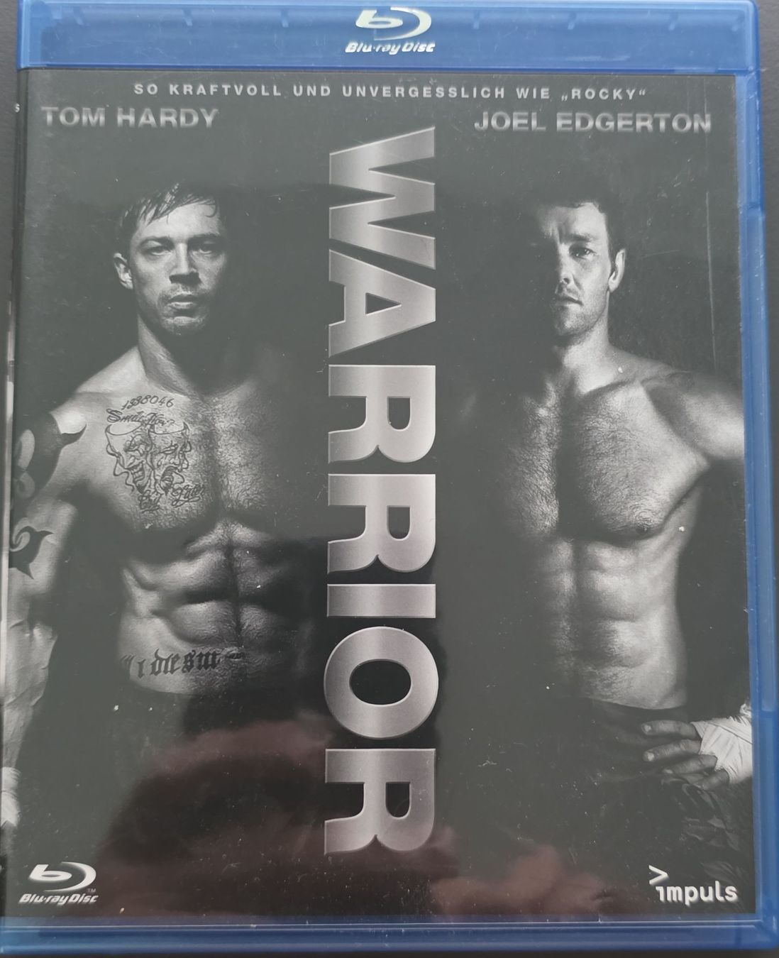 Tutti i DVDs: Blu-ray Warrior Tom Hardy Joel Edgerton  – Usato da Zürich venduto da P-editon