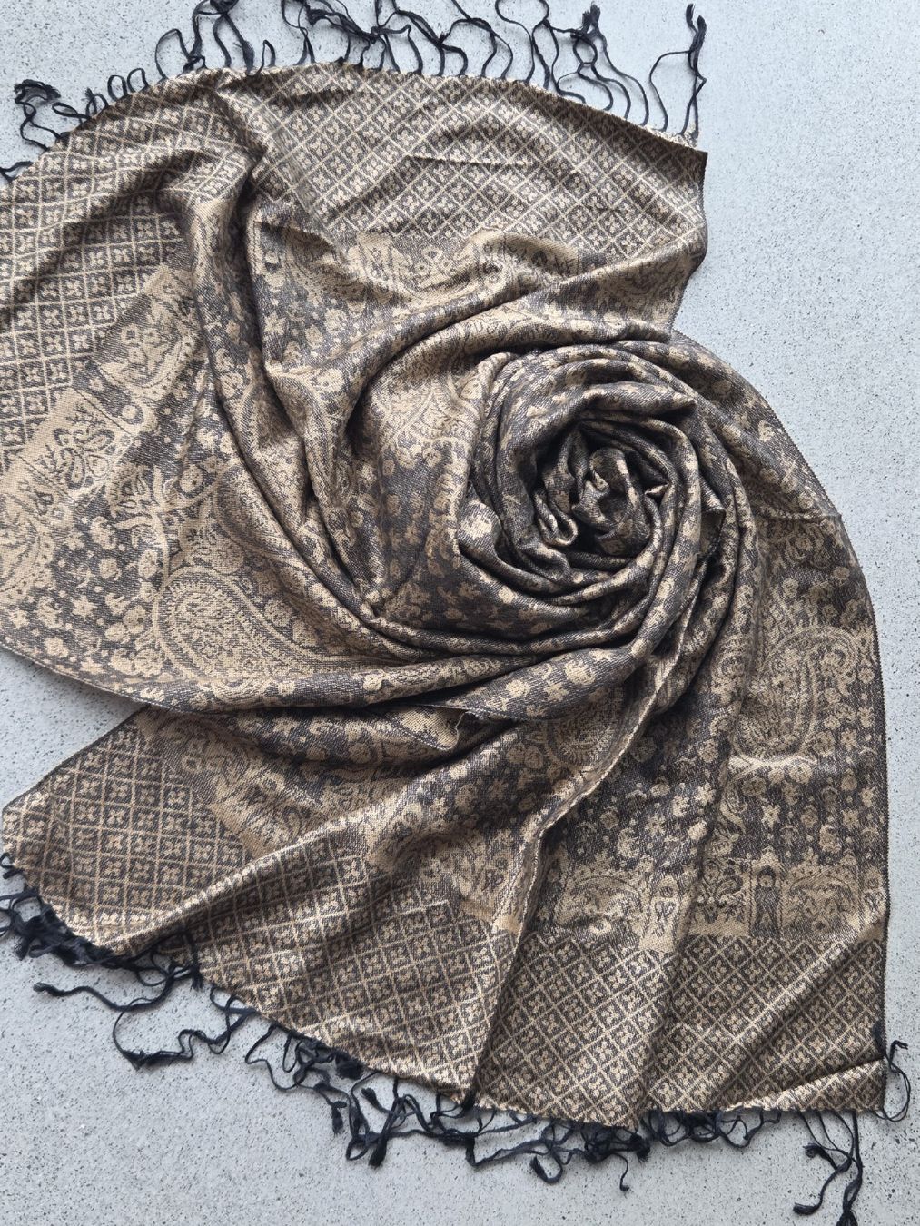 Foulards, Tücher & Schals: Schal Pashmina 70 x 180 cm – Neu und originalverpackt aus Frauenfeld von Schenken-mit-Herz