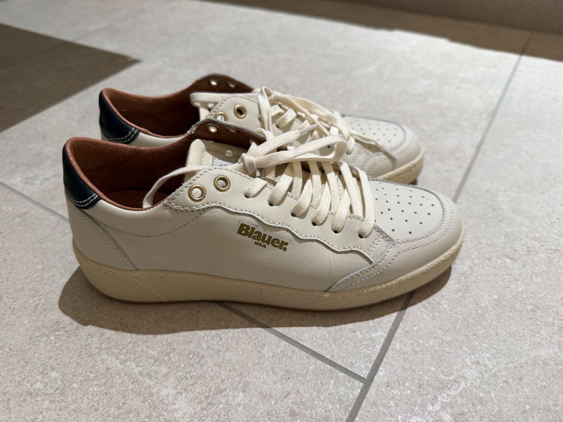 Scarpe da donna: HEUTE LETZTE GELEGENHEIT!! Leder-Sneaker der Marke «Blauer» – Nuovo (secondo la descrizione) da Meilen venduto da Vtamara 1