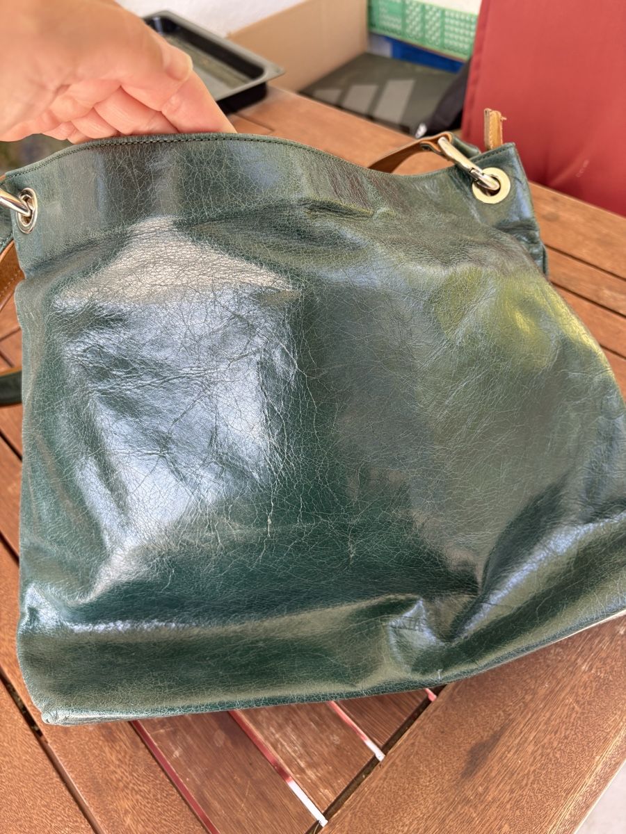 Borse da donna: Thuskia Tasche zu verkaufen – Usato da Schaffhausen venduto da sen_pxn9 2