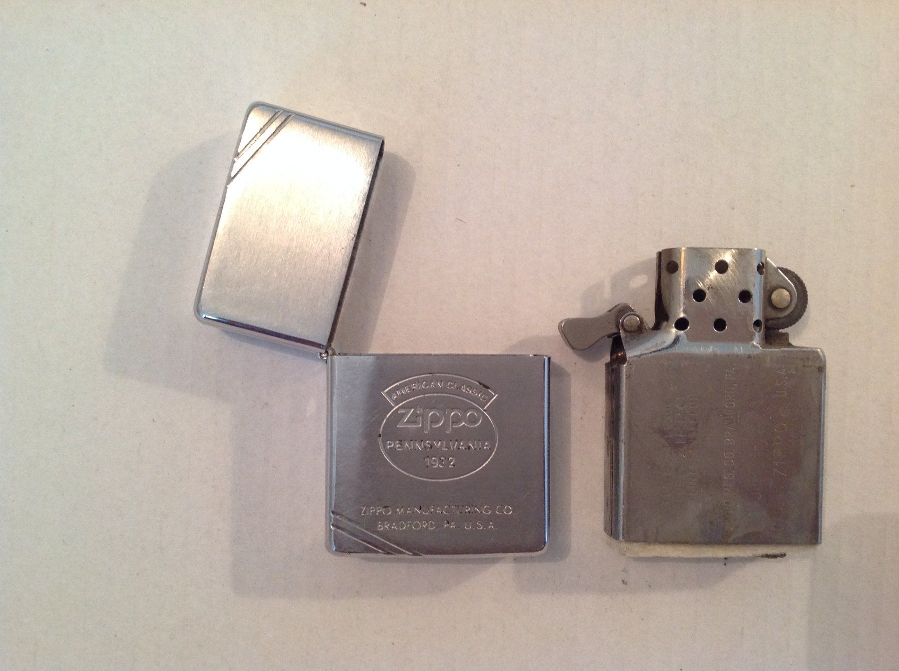 Zippo Accendini: Zippo  - Zippo pennsylvania 1932 / 1990 – Usato da Vuiteboeuf venduto da broticaire