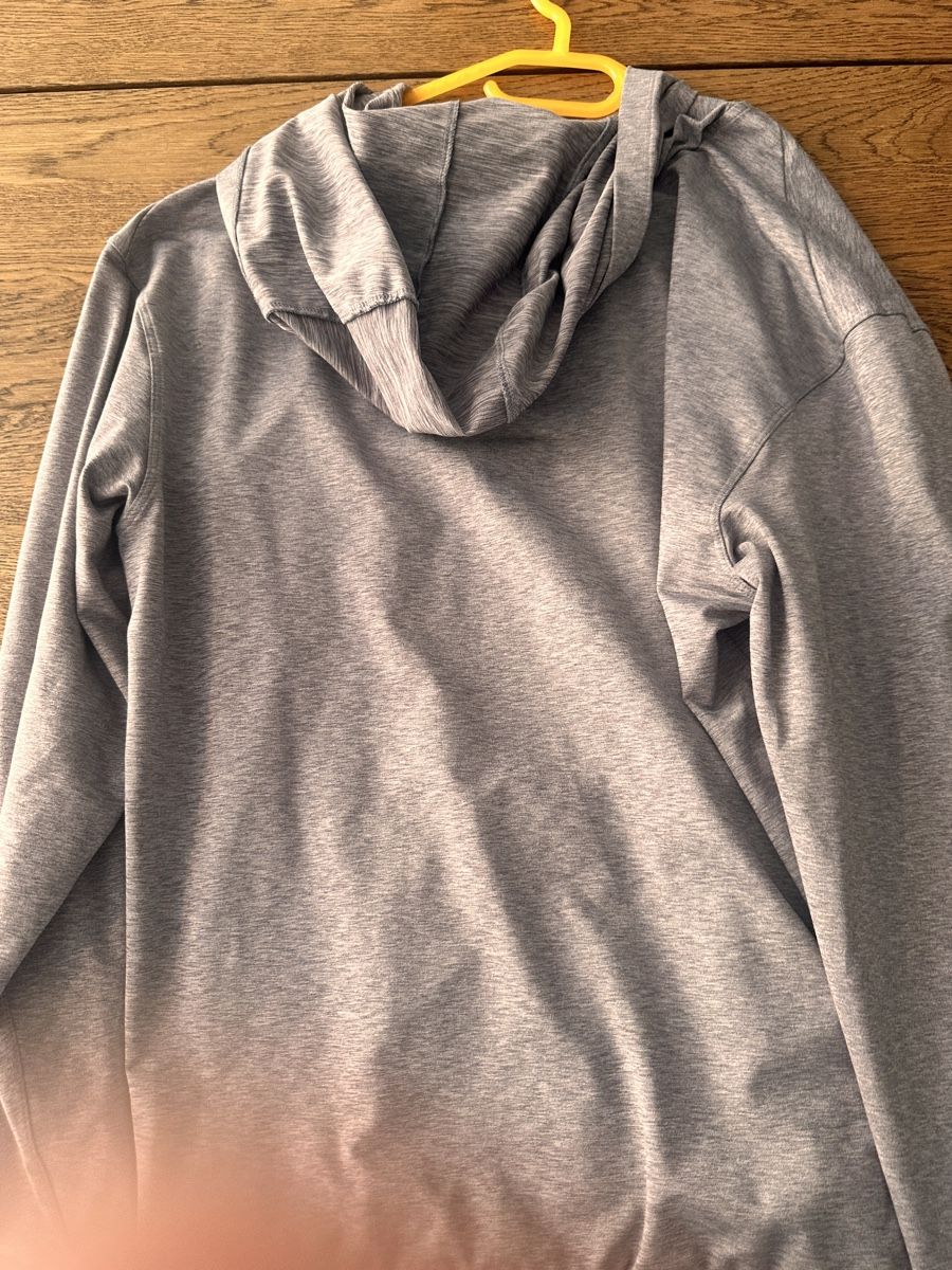 Pullover & Sweatshirts: Nike Dri-FIT Pullover Hoodie - Grey, Size M - Great! – Gebraucht aus Gattikon von 386ComicEmpire 3