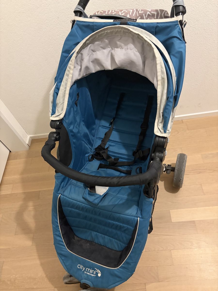 Baby Jogger Kinderwagen: Kinderwagen City Mini – Gebraucht aus Arbon von jet_w678 4